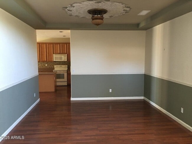 Building Photo - 200 W Flamingo Dr