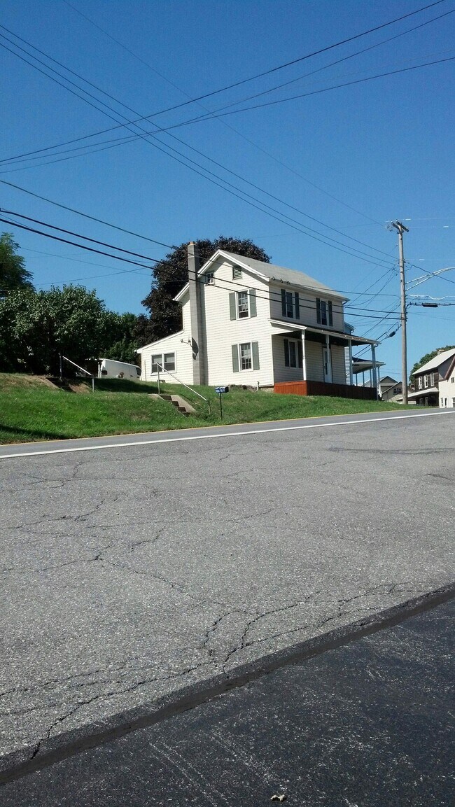 Building Photo - 16924 Sabillasville Rd