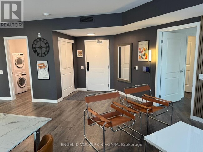 Photo du bâtiment - 7549-7549 Kalar Rd