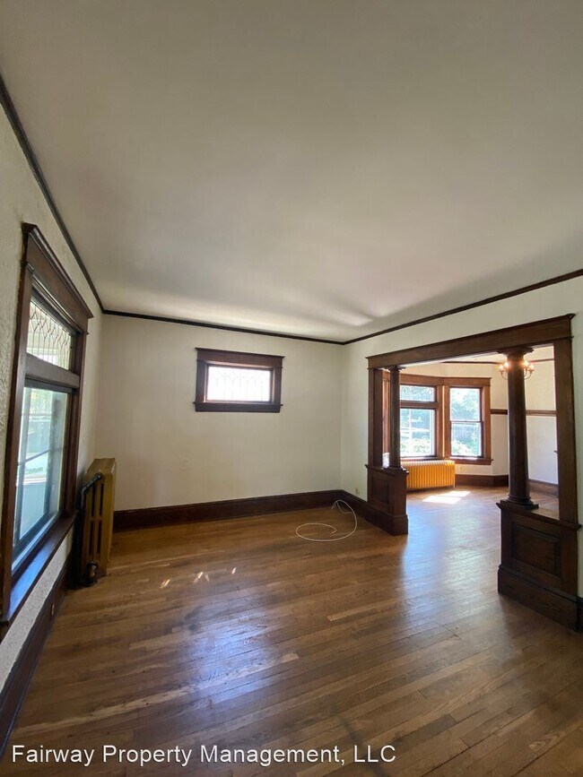 Building Photo - 3 br, 1 bath House - 1716 Selby Ave