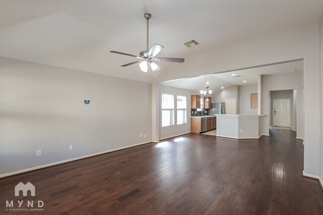 Foto del edificio - 2559 Elm Crossing Trail