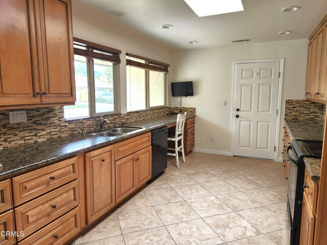Building Photo - 6302 Village 6
