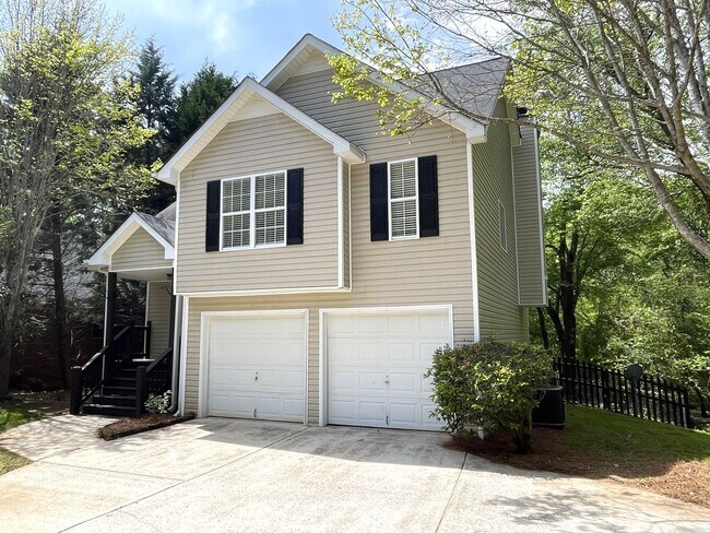 Building Photo - Renovated 3br House in East Athens