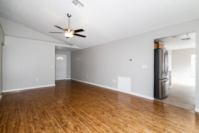 Building Photo - 1032 Malletwood Dr