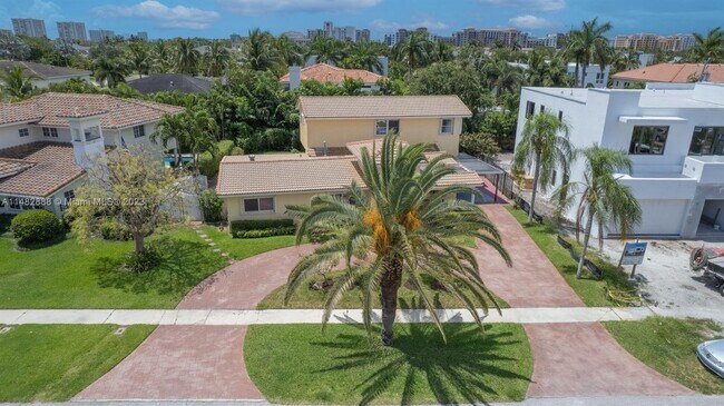 Foto del edificio - 464 NE 6th St