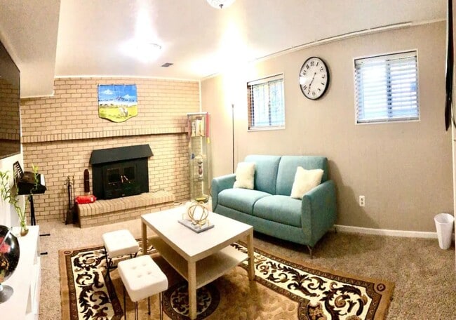 Building Photo - 8786 E Girard Ave