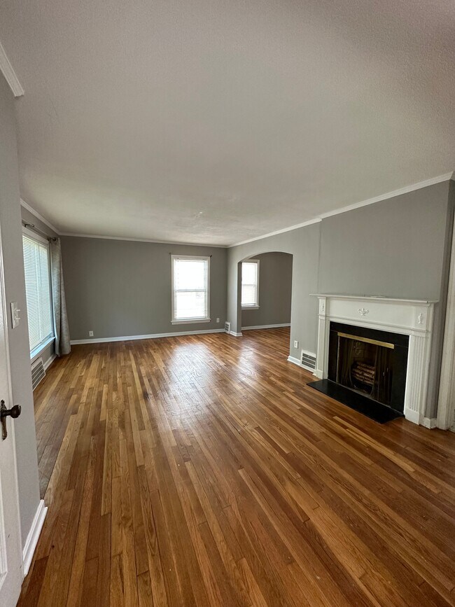 1129 Argonne Rd, South Euclid, OH 44121 Townhome Rentals in South