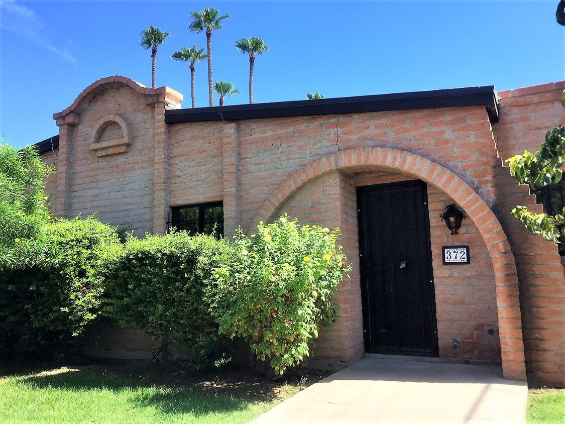 Foto principal - 3066 N 32nd St