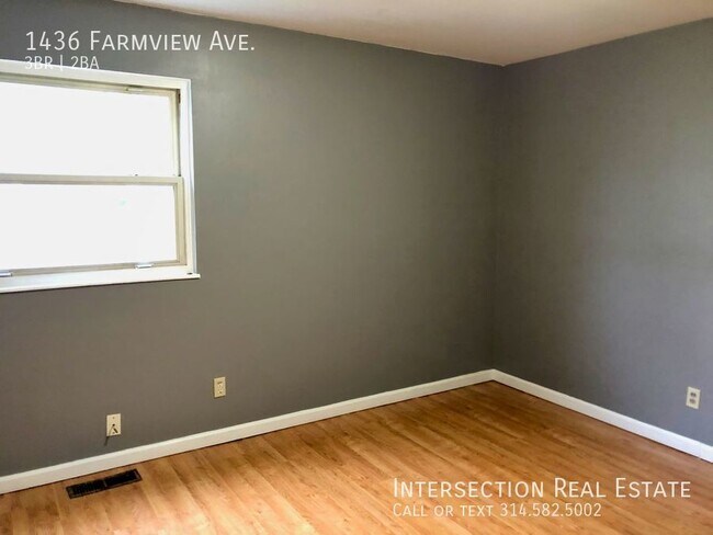 Foto del edificio - Spacious Spanish Lake Home with Great Back...