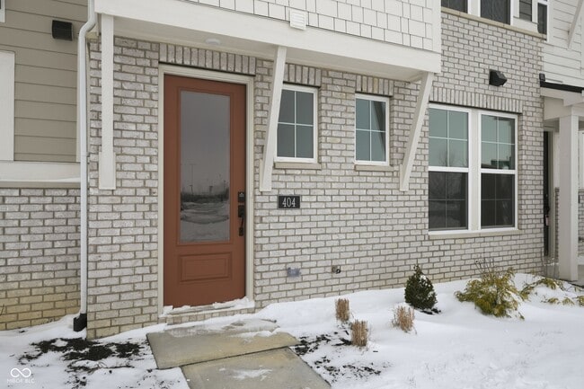 Building Photo - 404 Elite St