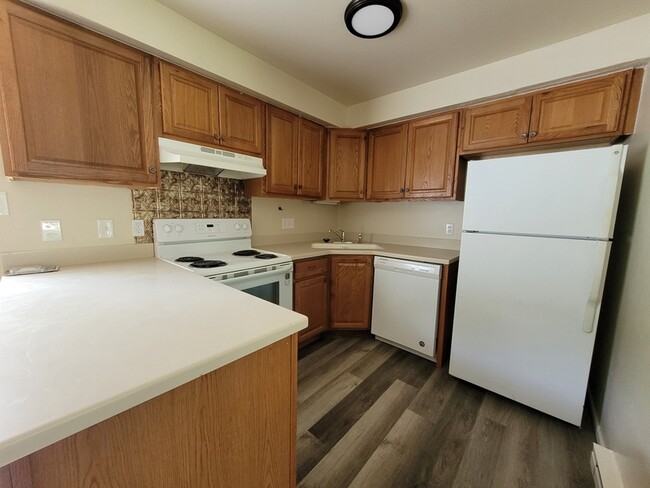 Building Photo - 717 S Timmers Ln