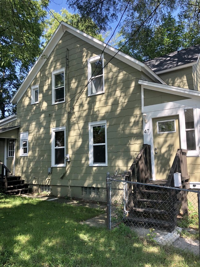 Building Photo - 47 Mack Ave NE