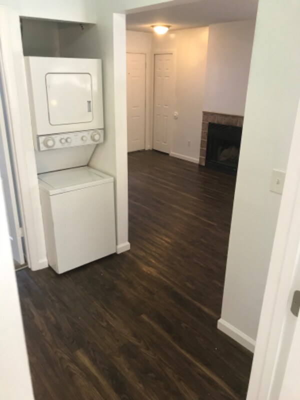 2914 Straus Ln Unit D, Colorado Springs, CO 80907 Room for Rent in