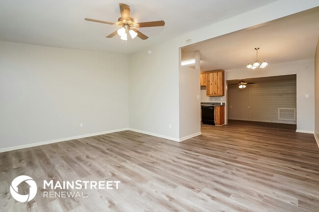 Building Photo - 1301 Wood Ave