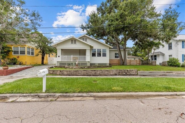 Building Photo - 309 Lebeau St