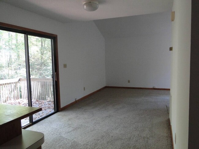 Building Photo - 1521 Partridgeberry Rd