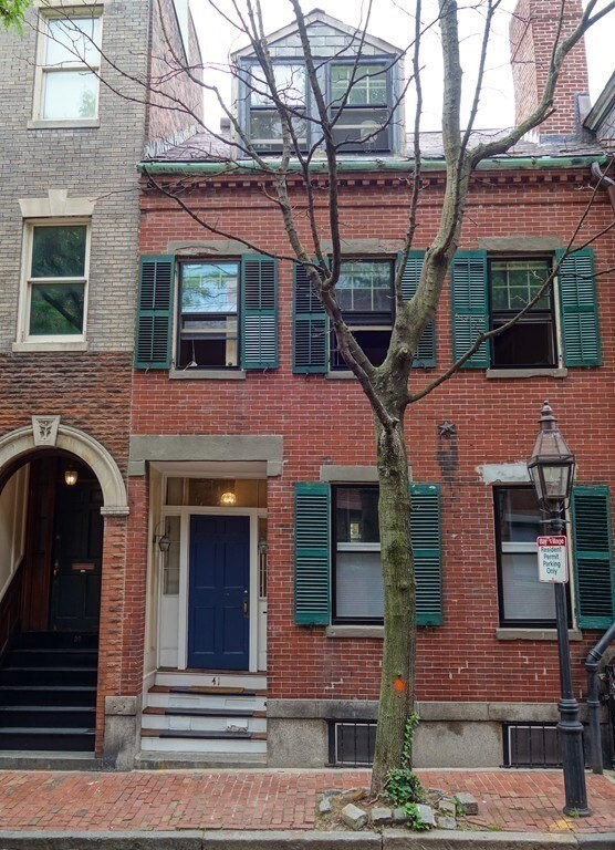 Building Photo - 41 Melrose St