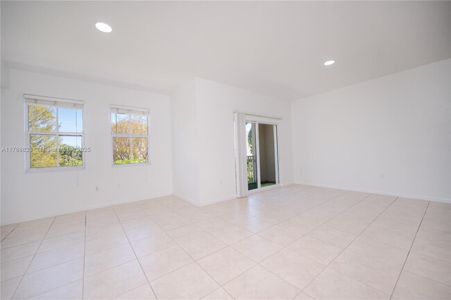 Building Photo - 11403 NW 89th St