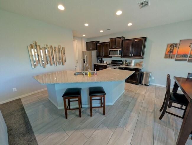 Foto del edificio - SKY CROSSING JEWEL**3 BEDROOM**LOFT/DEN