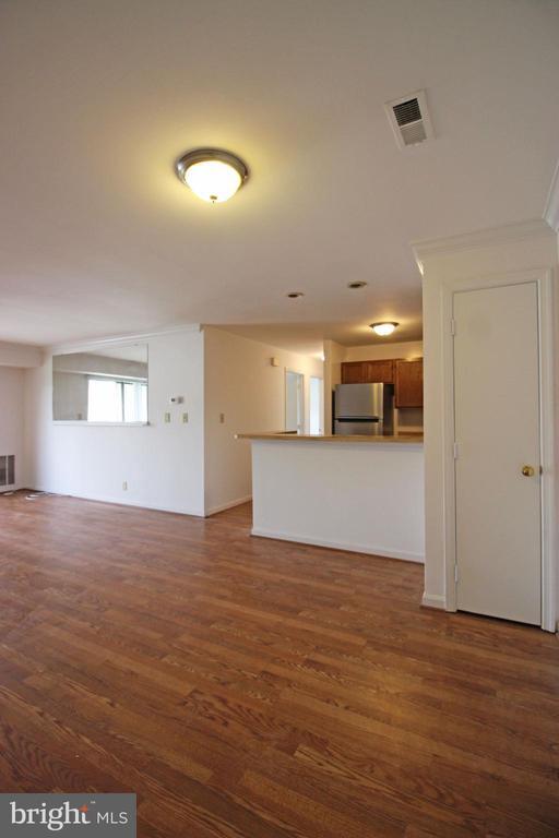 Foto del edificio - 102 Chesterfield Ln