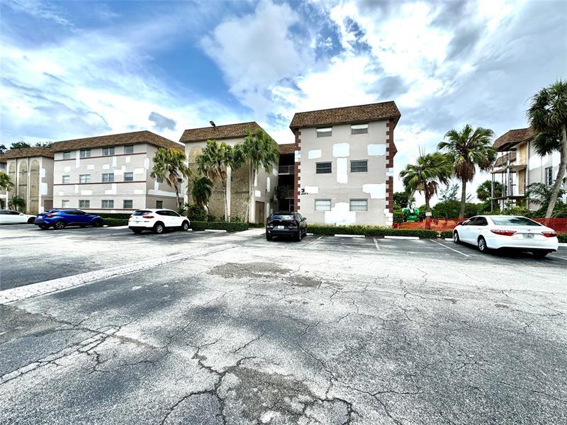 Foto principal - 2471 SW 82nd Ave
