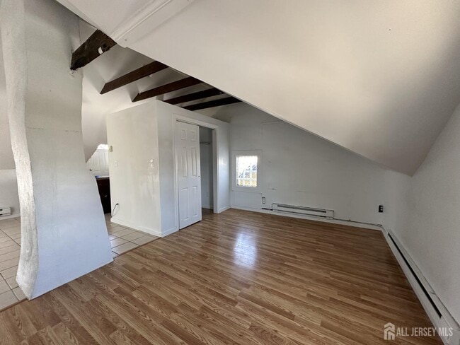 Building Photo - 84 Guilden St