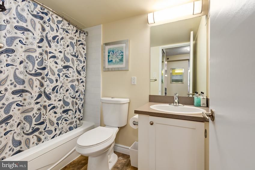 Foto principal - 321 S 10th St