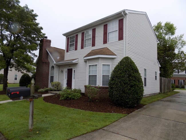 Building Photo - KILN CREEK - Claymill Corner