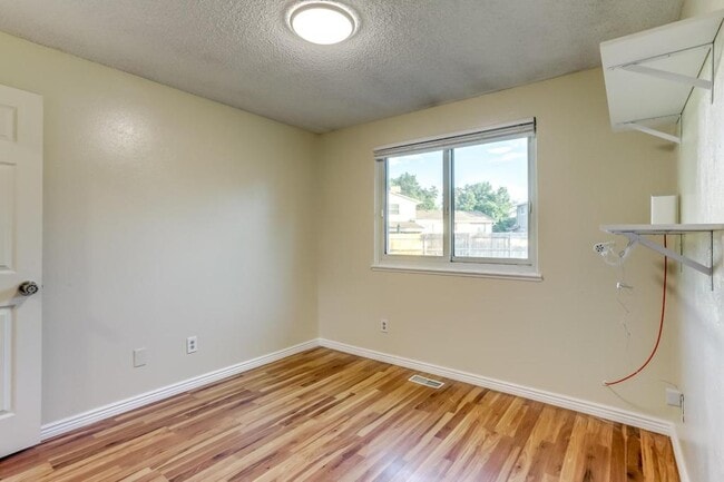 Building Photo - 15054 E Dartmouth Ave