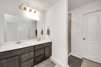 Building Photo - 23434 Stahl Creeks Ln