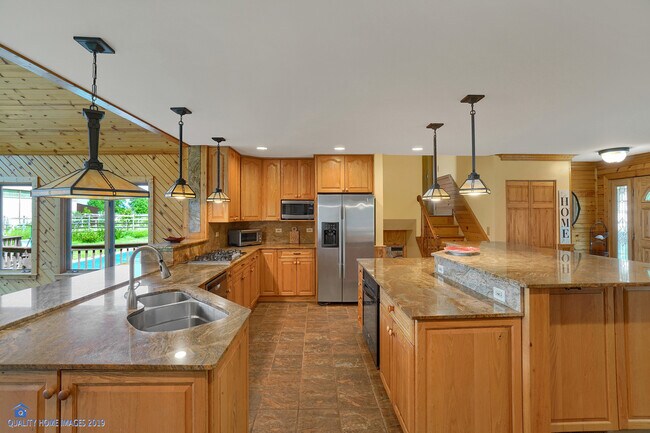 Foto del edificio - 15580 W Russell Rd