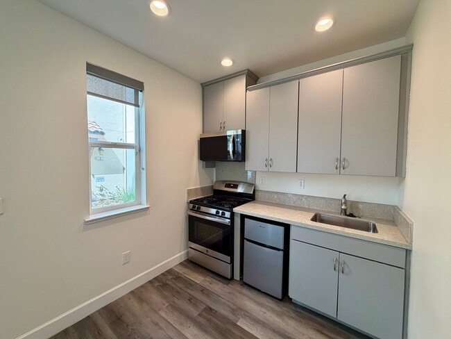 Building Photo - 2733 Sorano Ct