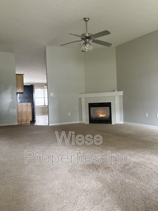 Building Photo - 1700 Tern Pl