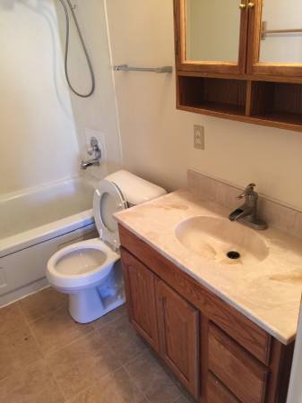 Foto del edificio - 2 bedroom ranch style single family home