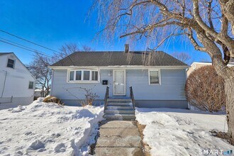 Building Photo - 33 Harland Ave