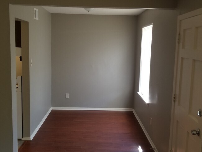 Foto del edificio - 1287-89 Halcomb ln Memphis, TN. 38127