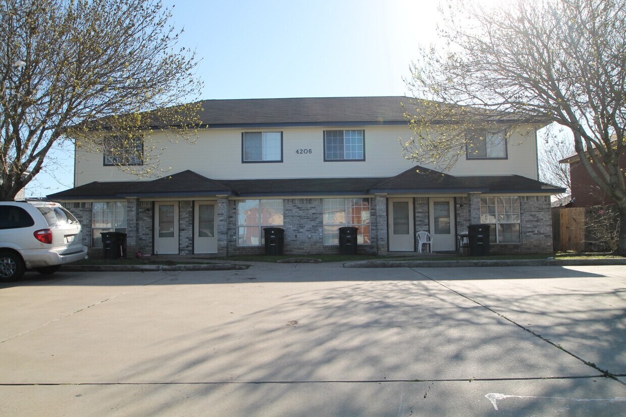 Primary Photo - Fall Move!