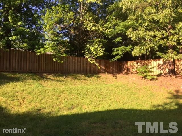 Building Photo - 103 Delchester Ct
