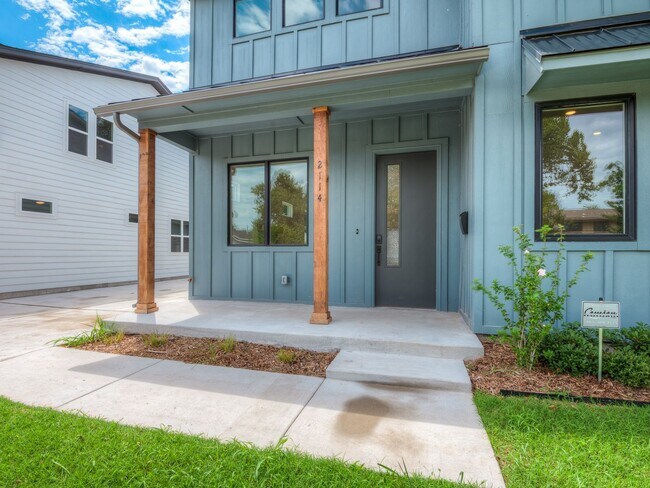 Foto del edificio - 2114 NW 20th St