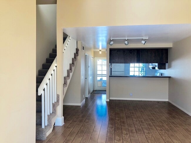 Foto del edificio - Nantucket Village Condo with Community Pool!