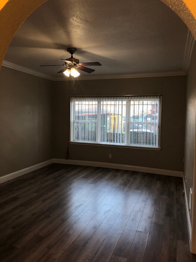 Foto del edificio - 2624 Foothill Blvd