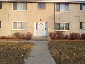 Building Photo - 5730 N 91st St