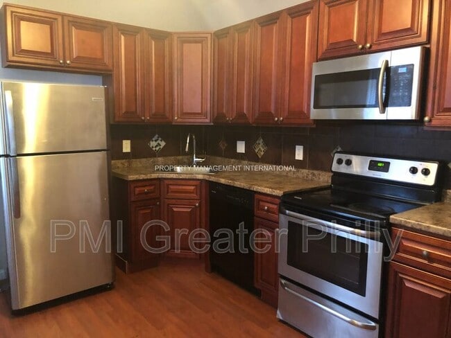 Foto del edificio - 843 Church Ln