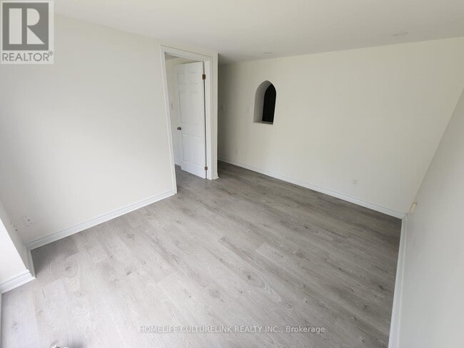 Building Photo - 46 Stansbury Crescent