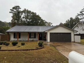 Building Photo - 105 Shannon Run Building Photo - 105 Shannon Run