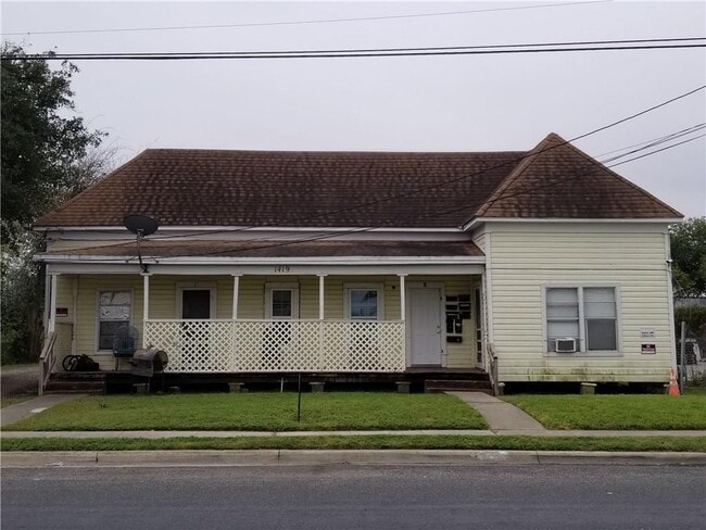 Building Photo - 1419 Laredo St