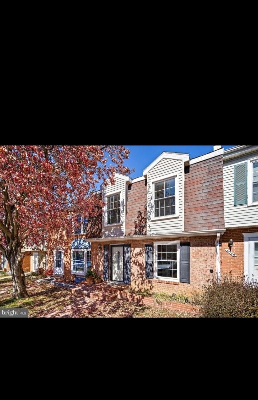 Building Photo - 6360 Silver Ridge Cir