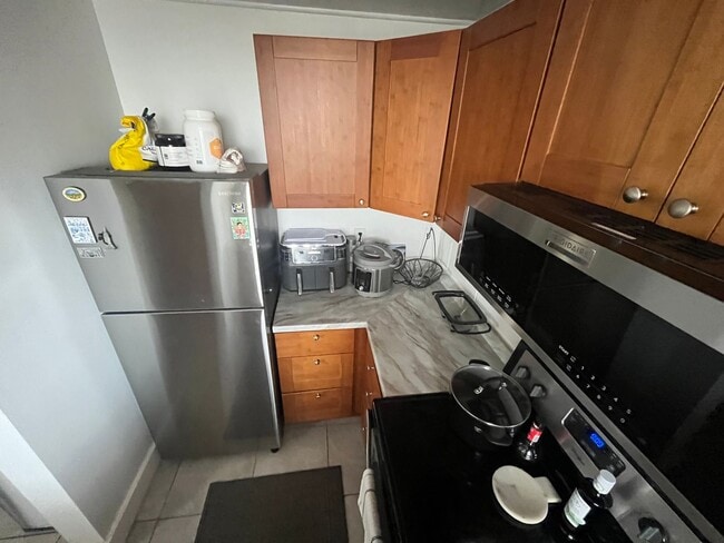 Building Photo - 834 Lehua Ave