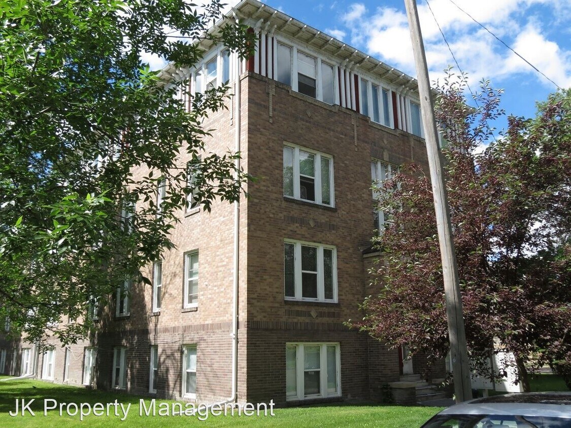 Primary Photo - 116 3rd Ave N