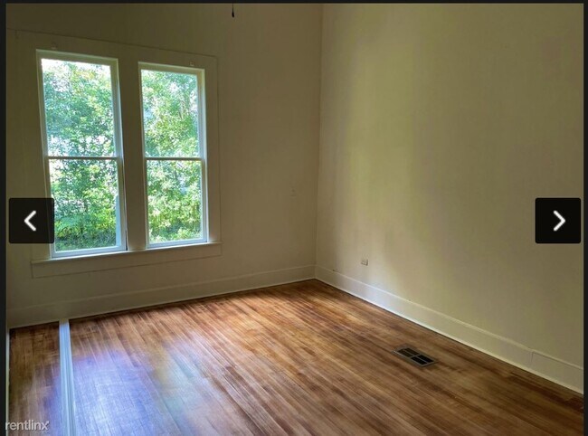 Foto del edificio - 4 br, 2 bath House - 122 Montague Street
